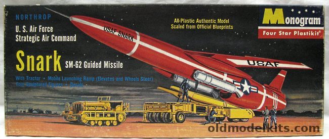 Monogram 1/80 SM-62 Snark Guided Missile With Tractor and Launching Ramp - US Air Force / SAC, PD27-98 plastic model kit